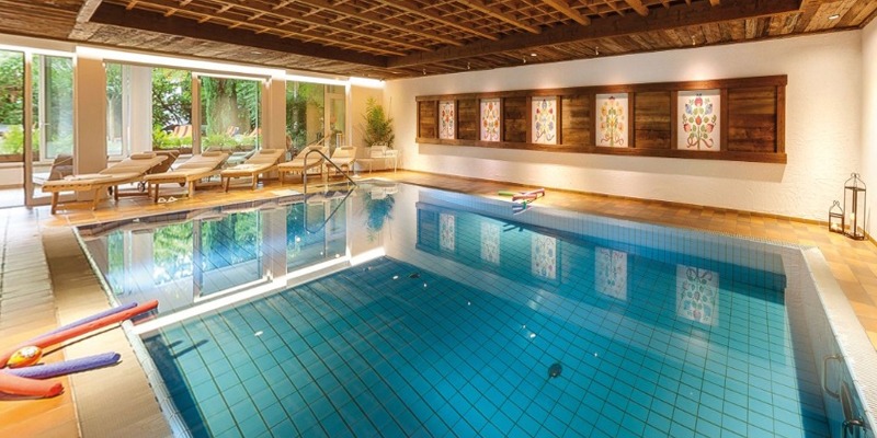 swimming-pool-design-dubai